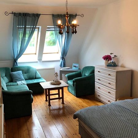 Capri Apartman Eger Bagian luar foto