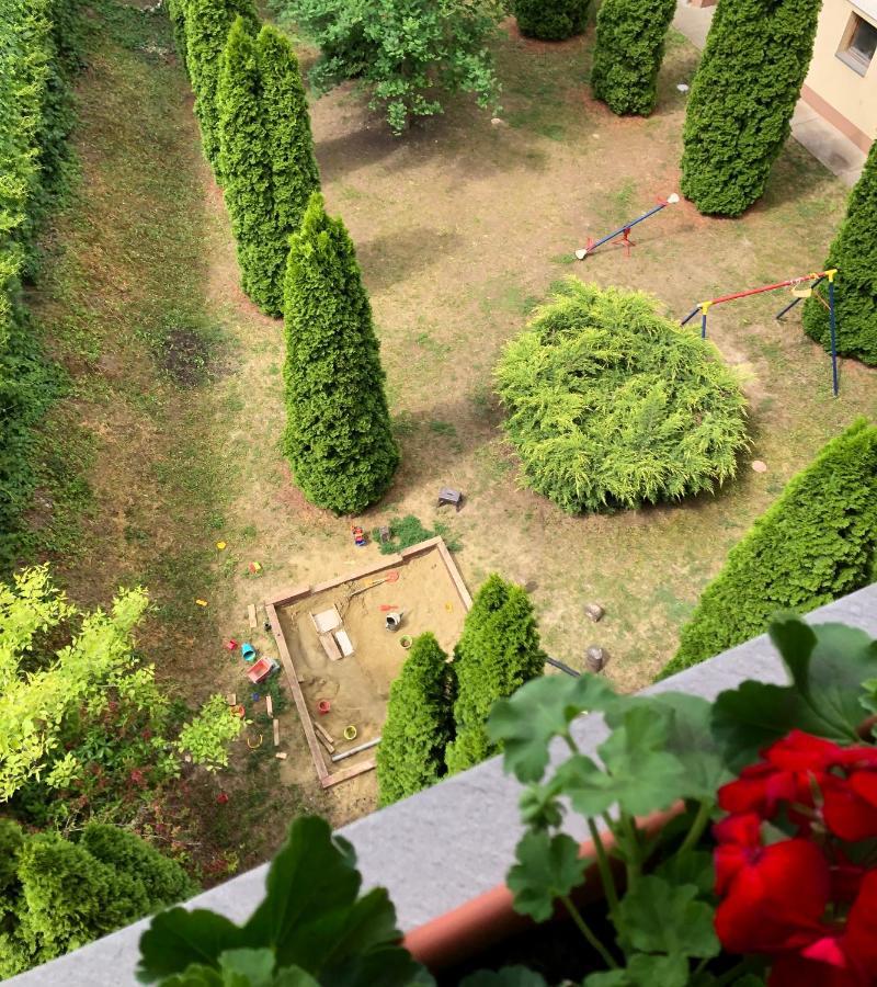 Capri Apartman Eger Bagian luar foto